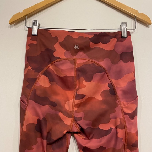Athleta Ultimate Stash Pocket Printed 7/8 Leggings Mantra Pink Camo Print Small - Picture 3 of 5